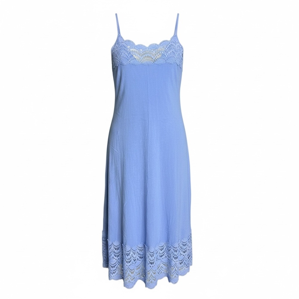 OPEN TO OFFERS FP Movement by Free People Light Blue Lace Slip Size Small